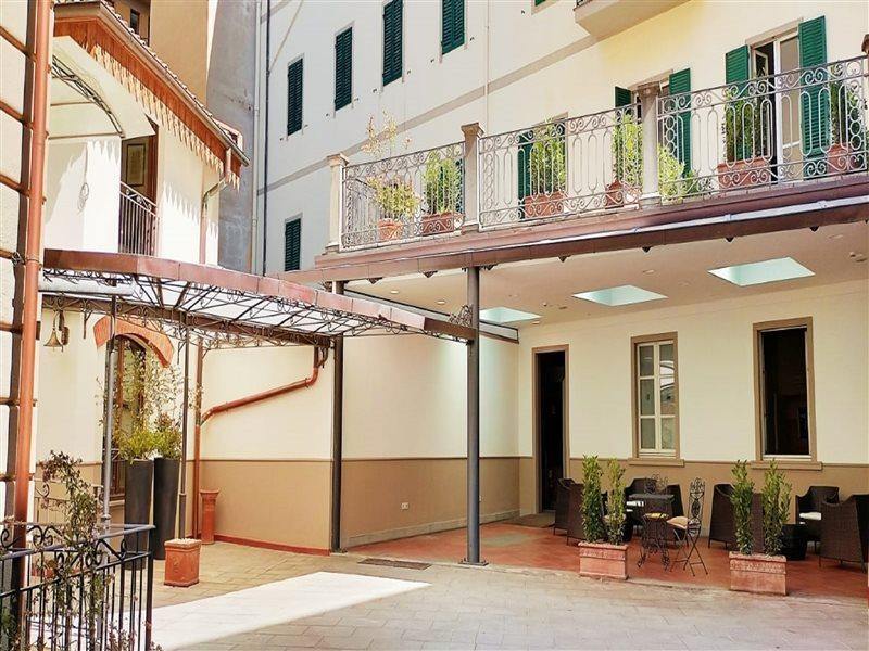 Hotel Embassy Firenze Esterno foto