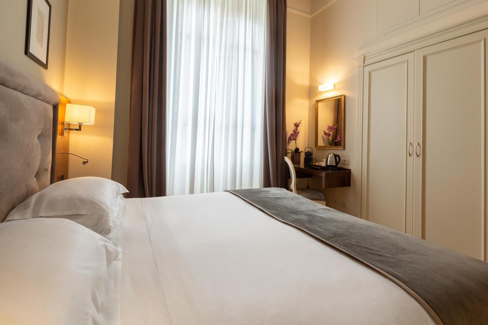 Hotel Embassy Firenze Esterno foto