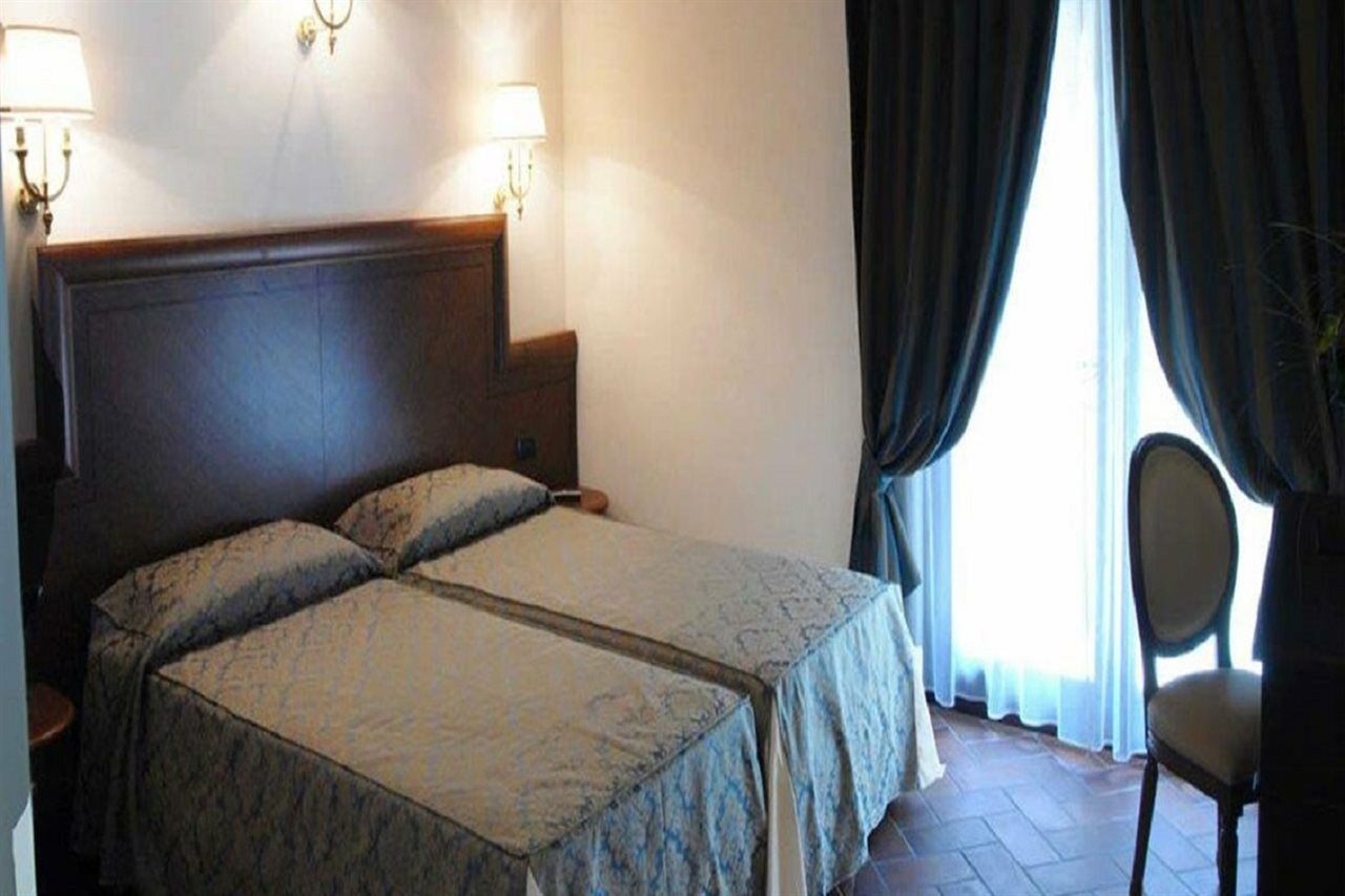 Hotel Embassy Firenze Esterno foto